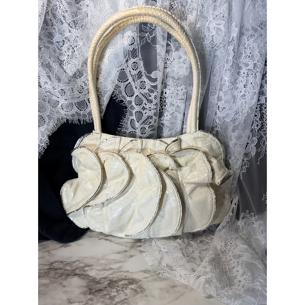 SR SQUARED BY SONDRA ROBERTS LAYERED RUFFLES SNAKESKIN TEXTURE HANDBAG (A2958) - Picture 9 of 12